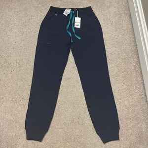 FIGS Zamora FreeX lined tall jogger scrub pant